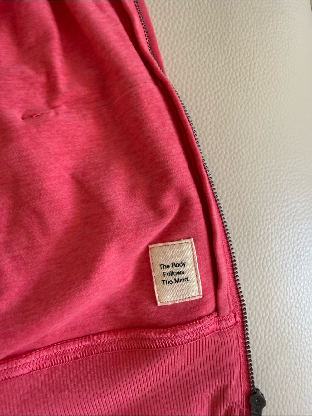Vuori Halo Mini Full Zip Hoodie Jacket - Picture 7 of 11